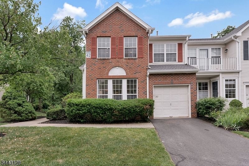 1st image of 262 Marcia Way