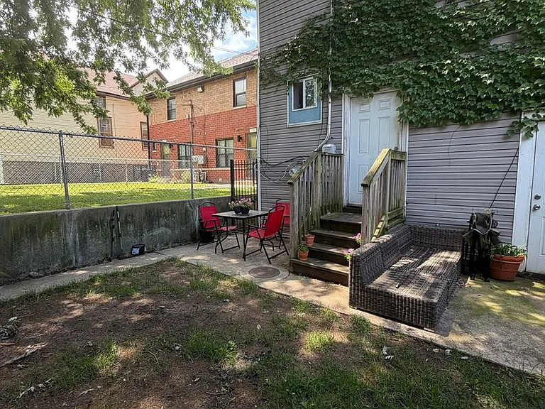 1729 N Whipple St — Photo 9