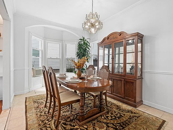 3rd image of 393 Fairmount Ave