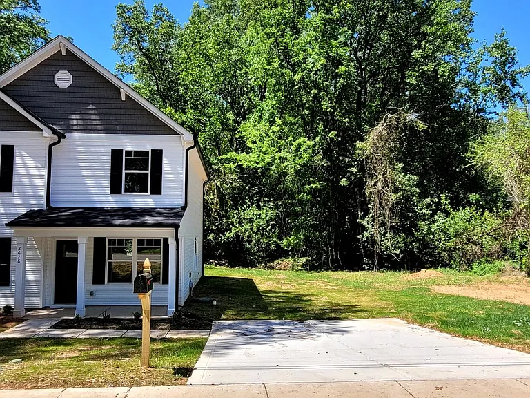 2628 Kenhill Dr — Photo 15