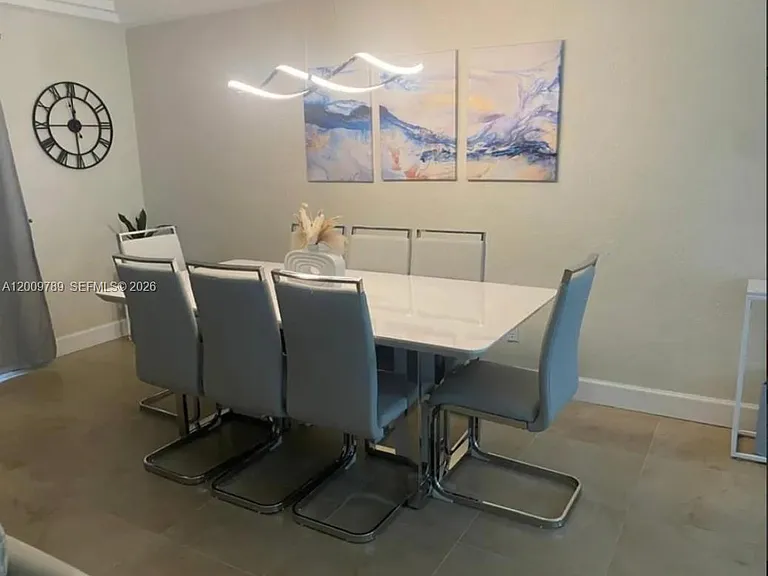 5221 York Ct — Photo 5