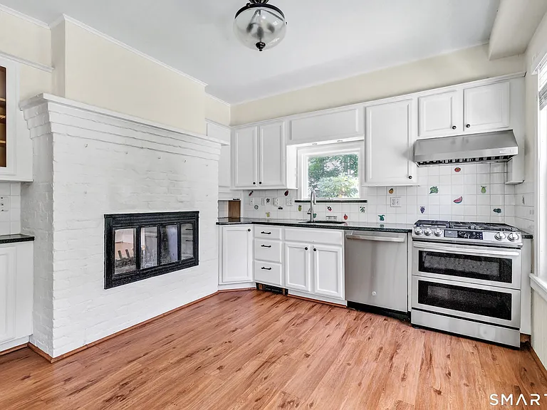 96 Holmes Ave — Photo 25