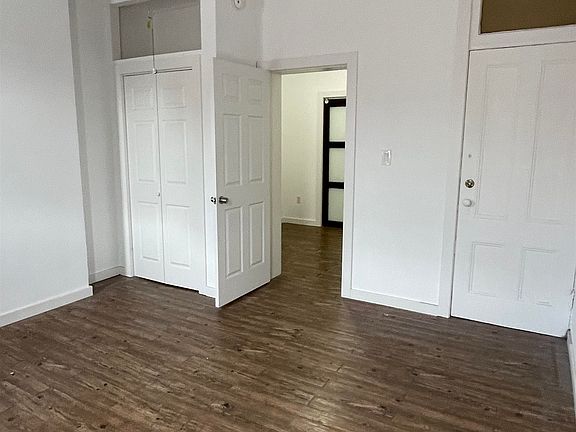 5th image of 813 Willow Ave APT 5N