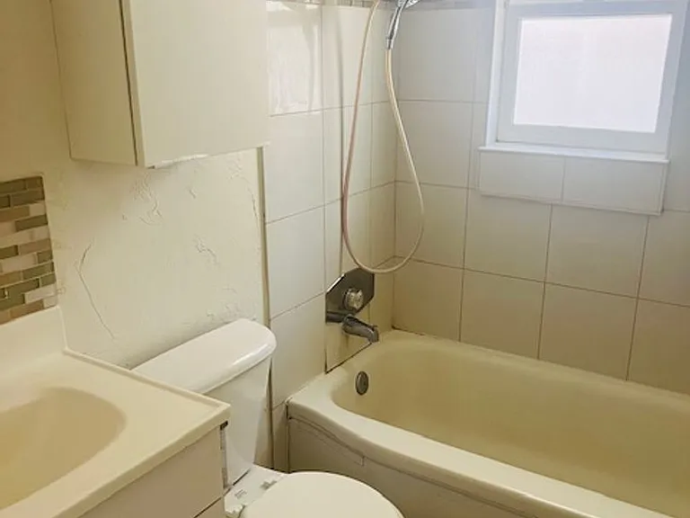 900 E apartments — Photo 7