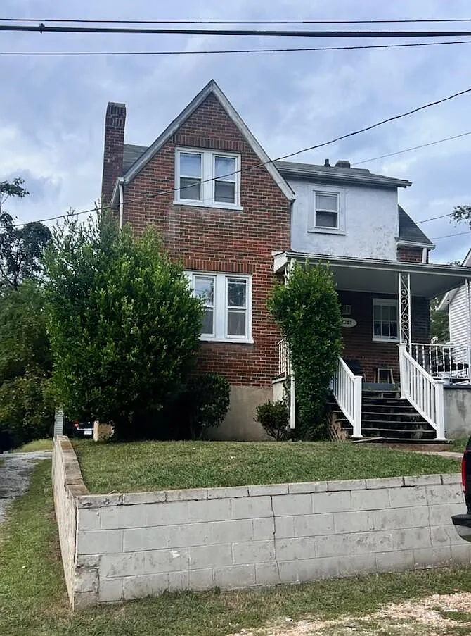 4507 Surrey Ave NW photo 1