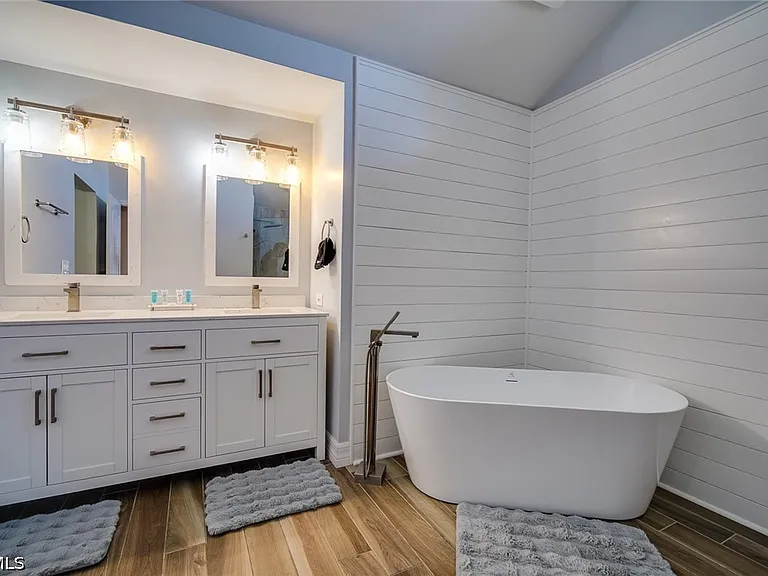 8831 Banyan Cove Cir — Photo 18