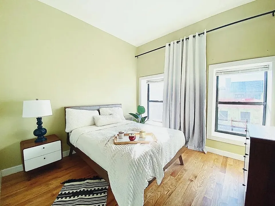 533 Nostrand Ave #3-89