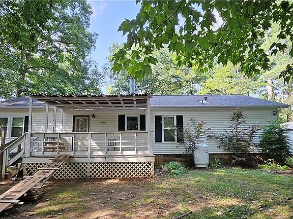 2nd image of 375 Holland Woods Dr
