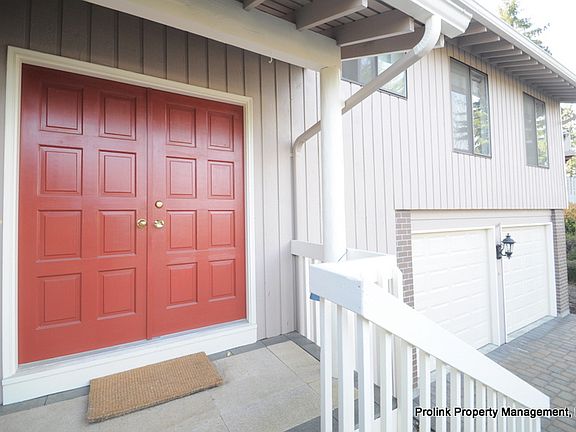 2nd image of 15415 SE 44th Pl
