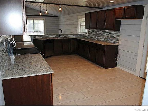 4th image of 3504 Blue Willow Cir