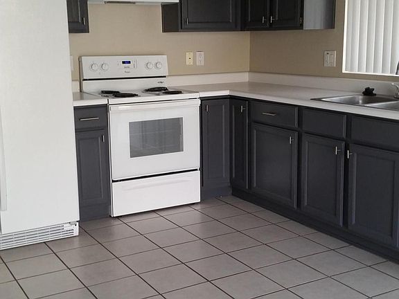 5th image of 4106 E Silverwood Dr