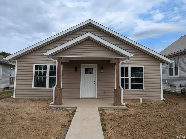 1308 N 12th St, Quincy, IL 62301