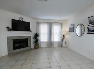 625 Carriagehouse Ln APT 3G, Garland, TX 75040