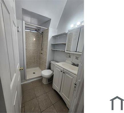 3rd image of 160 Buena Vista Ave APT 3