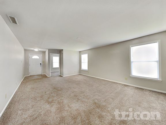 3rd image of 695 Cross Wind Dr