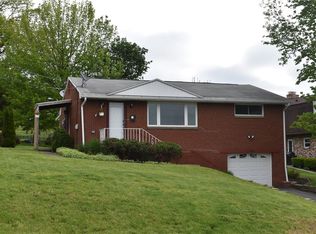 1106 Martin Dr, Canonsburg, PA 15317