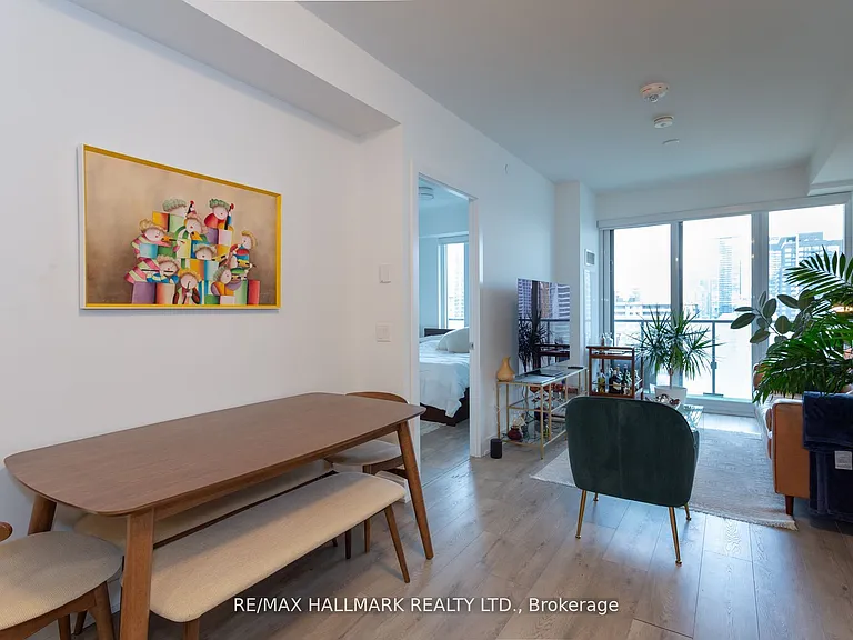 575 Bloor St E #2109 — Photo 7