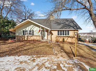 7812 Jackson St, Omaha, NE 68114