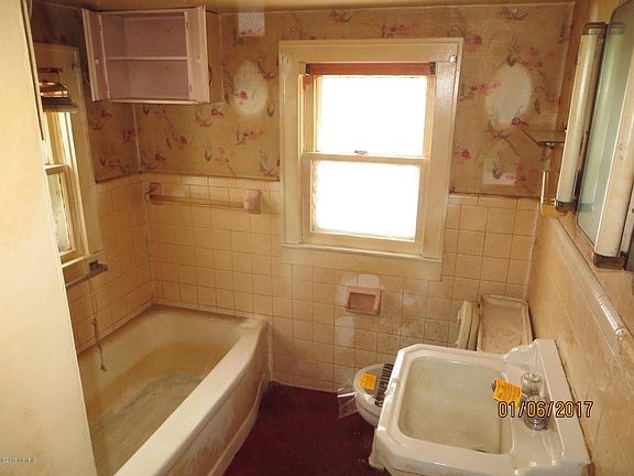 5th image of 3855 Milla Ave NW