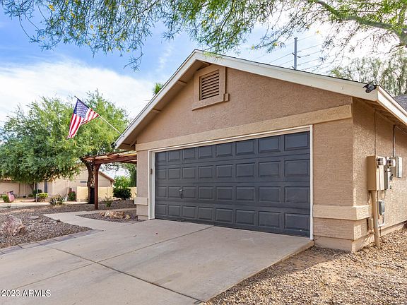 2nd image of 77 N SIERRA Circle