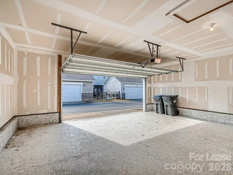 8123 Cornhill Ave — Photo 24