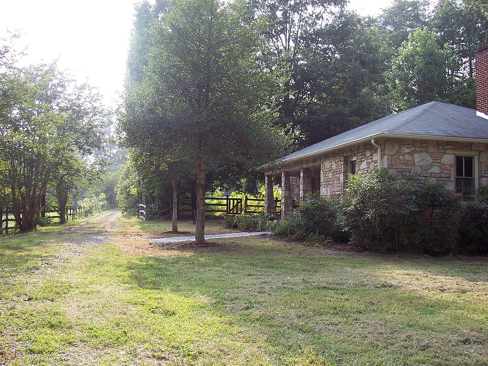 2nd image of 5160 Thornbury Ridge Rd