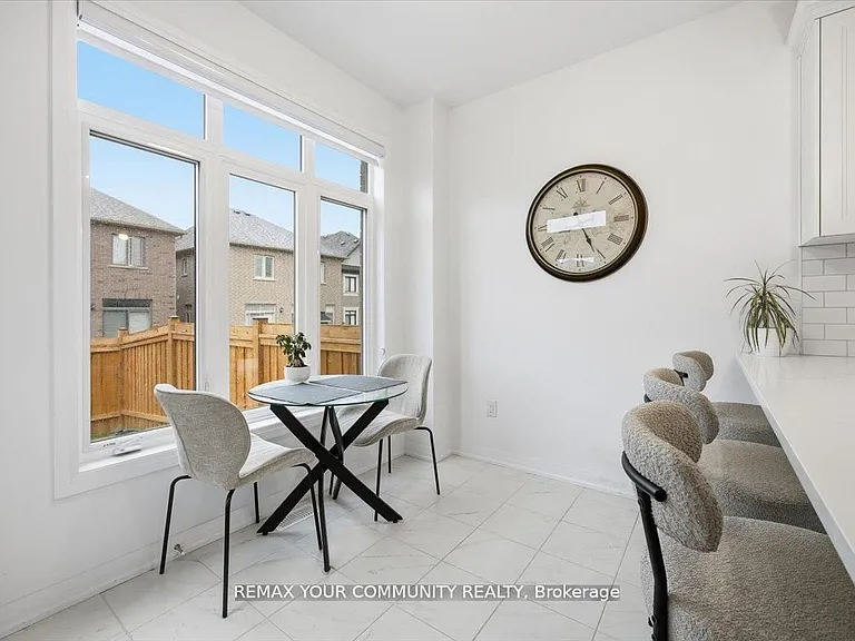 76 Sagewood Ave — Photo 10
