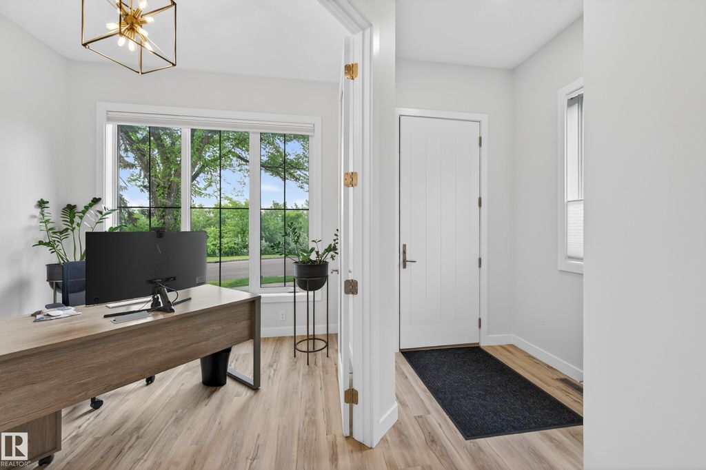 9108 64th Ave NW, Edmonton, AB - View 4