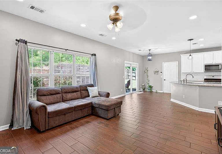 2865 Stonehenge Ct — Photo 9