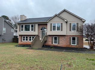 66 Thoroughbred Ln, Cartersville, GA 30120