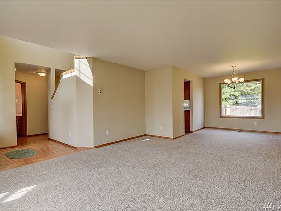 5th image of 1920 SW Putnam Dr