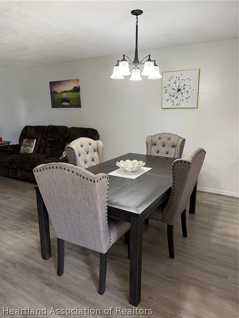 2 bed, 2.0 bath, 1220 sqft, $1,850 — Photo 4