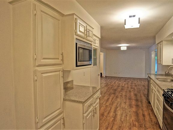 3rd image of 1213 Norwood Dr