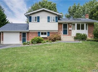 3 Gehrig St, Commack, NY 11725
