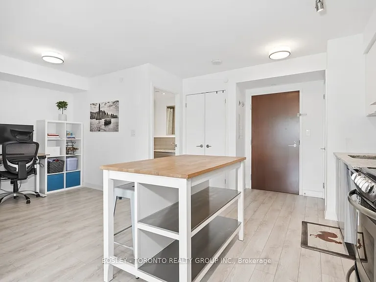 160 Flemington Rd #408 — Photo 9