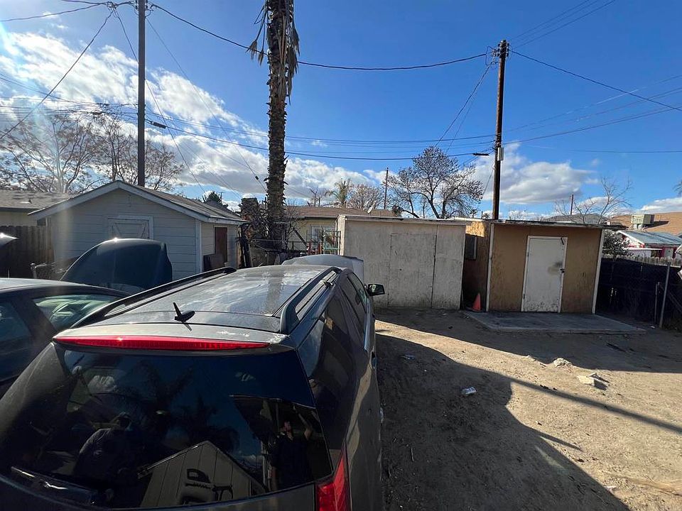 1st image of 223 S Buena Vista St