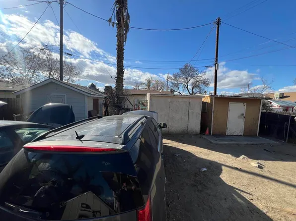 223 S Buena Vista St, Hemet, CA 92543