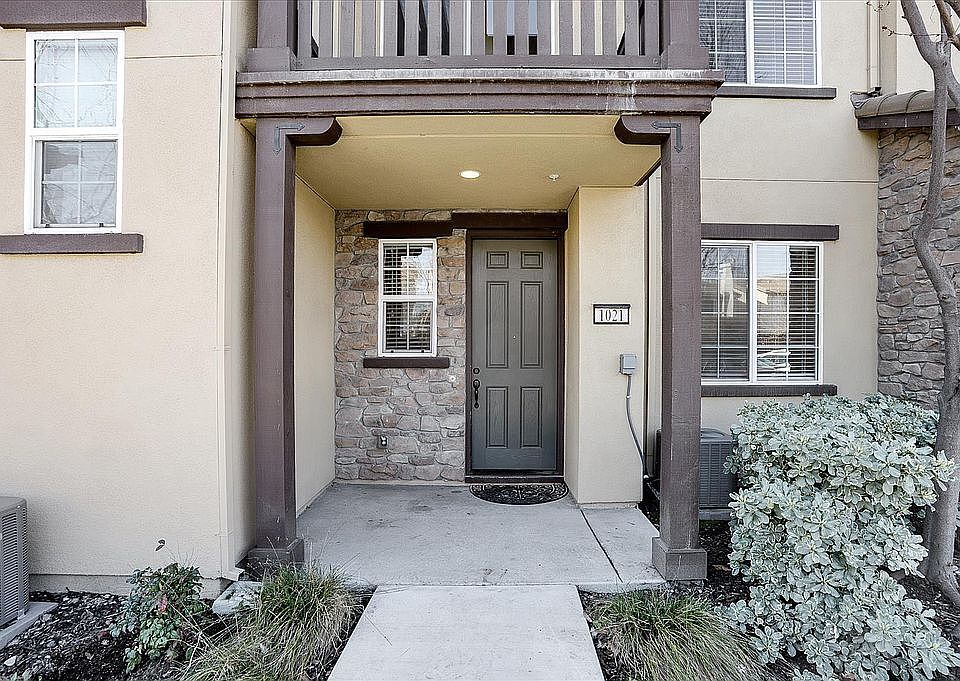 1st image of 1021 White Peach Way