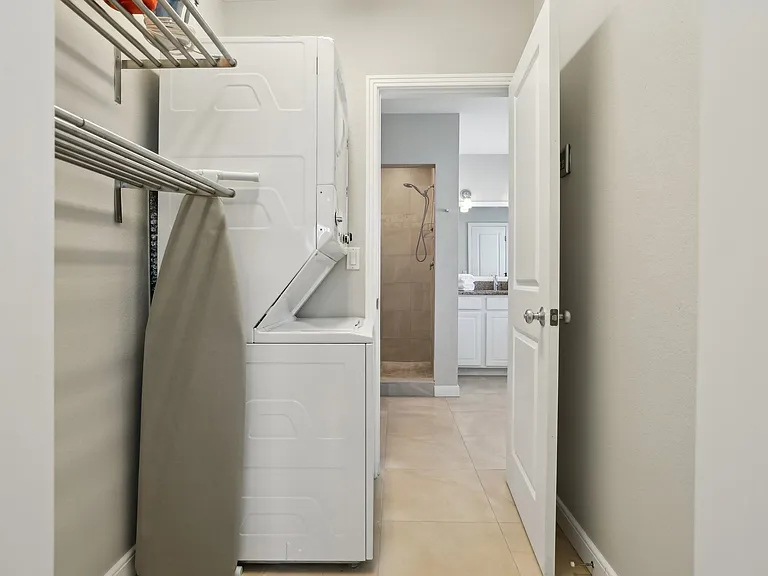 1003 W Princeton St — Photo 20