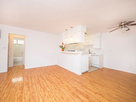 4th image of 1973 S Bedford St #62-08
