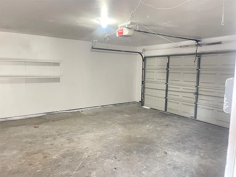 9602 Val Verde St — Photo 35