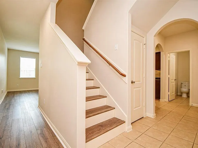 10909 Panther Ct SW — Photo 5