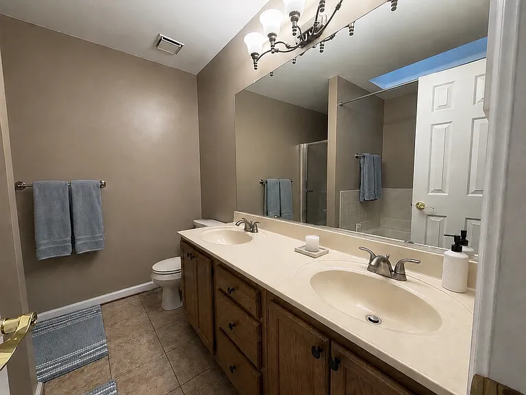 1591 Winthrope Dr — Photo 11