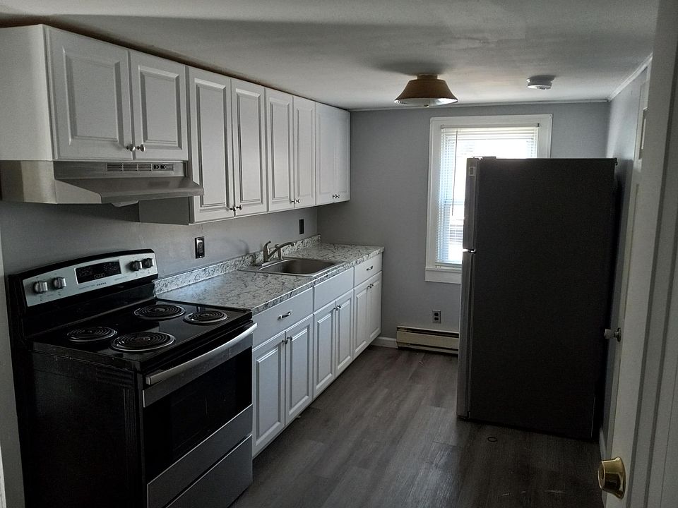 2nd image of 115 College Ave #3