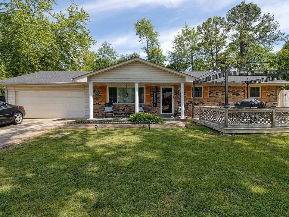 1st image of 290 Leona Dr