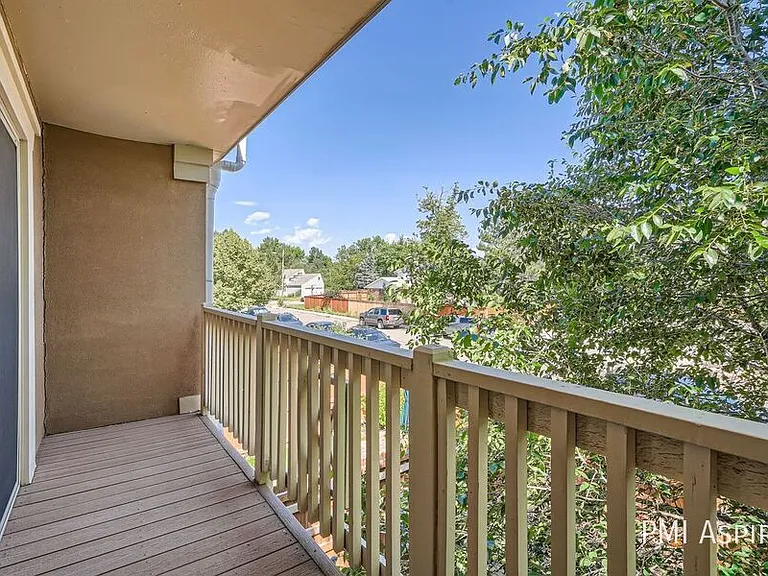 4800 Osage Dr #4 — Photo 2