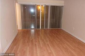 3rd image of 565 Florida Ave APT T4
