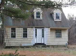 123 E Killingly Rd, Foster, RI 02825