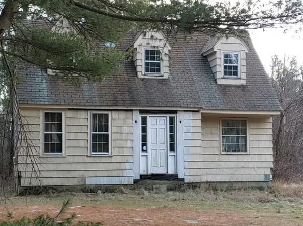 123 E Killingly Rd, Foster, RI 02825