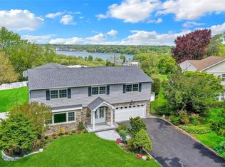52 Woodland Road, Roslyn, NY 11576